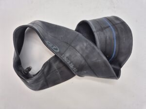 Binnenband met haakse ventiel 3.00-10 (415X80).