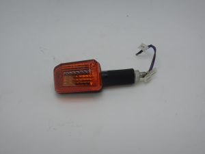 Knipperlicht links voor.